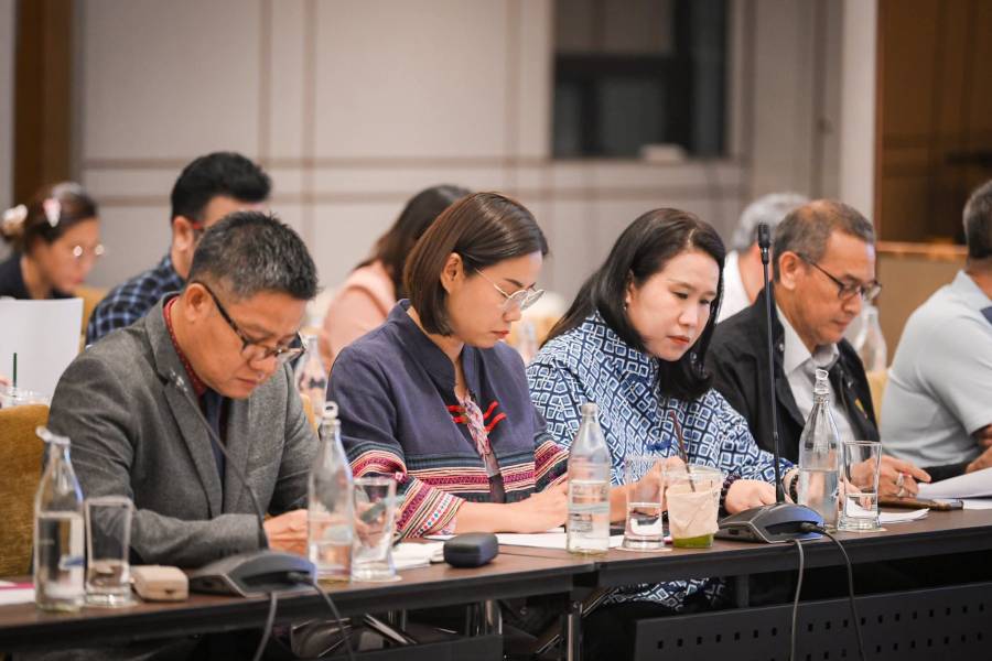 ศวพ.สุรินทร์ เข้าร่วมสัมมนารับฟังความคิดเห็นต่อ(ร่าง)มาตรฐานสินค้าเกษตร เรื่อง