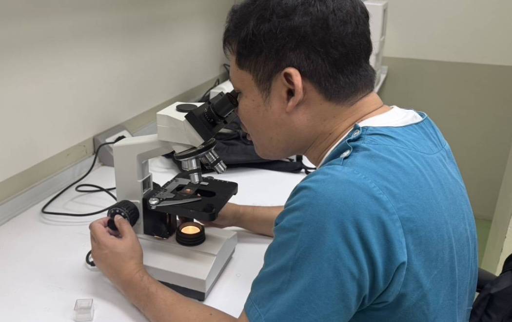 ศูนย์วิจัยและพัฒนาการสัตวแพทย์ภาคเหนือตอนบน ให้บริการรักษาสัตว์และผ่าตัดทำหมันสุนัข-แมว ณ ศูนย์พักพิงสัตว์ดอยสะเก็ด จังหวัดเชียงใหม่