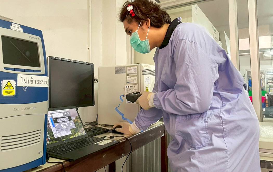 ดำเนินการสอบเทียบเครื่องเพิ่มปริมาณสารพันธุกรรม (PCR) ณ ศูนย์วิจัยและพัฒนาการสัตวแพทย์ภาคเหนือตอนบน จ.ลำปาง