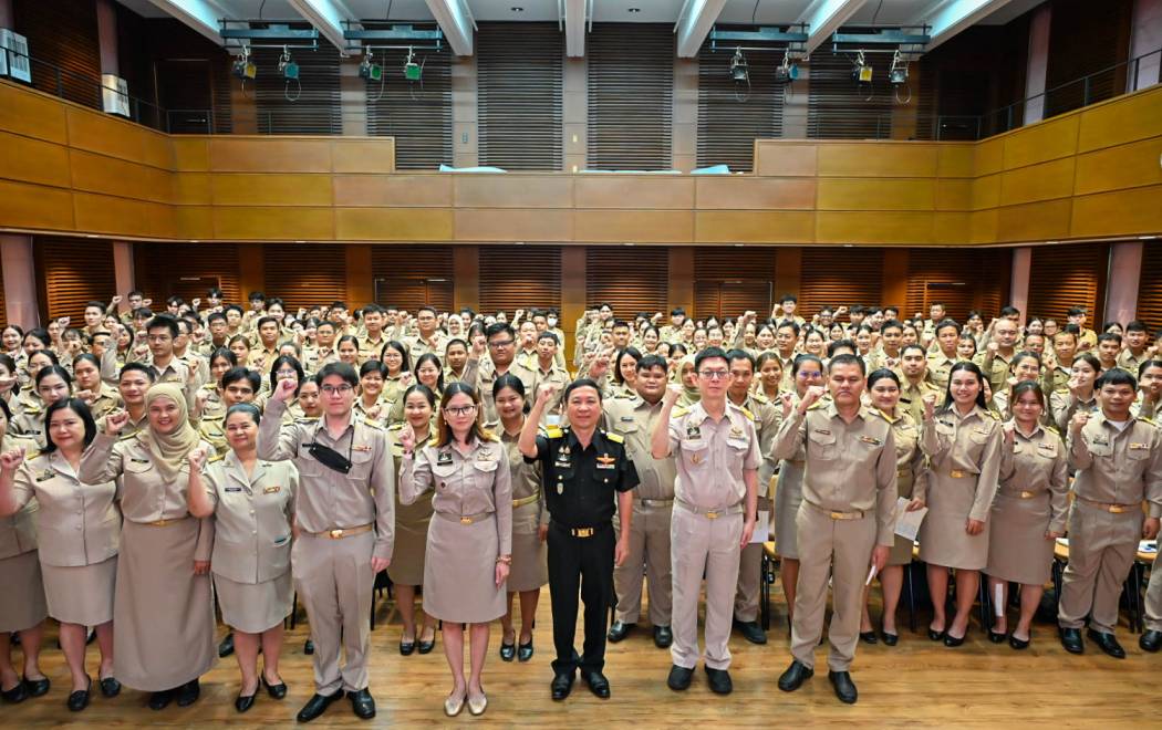 ผู้อำนวยการสถาบันสุขภาพสัตว์แห่งชาติเข้าร่วมการจัดประชุมชี้แจงนโยบายและแนวทางการปฏิบัติราชการ สำหรับข้าราชการที่อยู่ระหว่างทดลองปฏิบัติหน้าที่ราชการ กรมปศุสัตว์