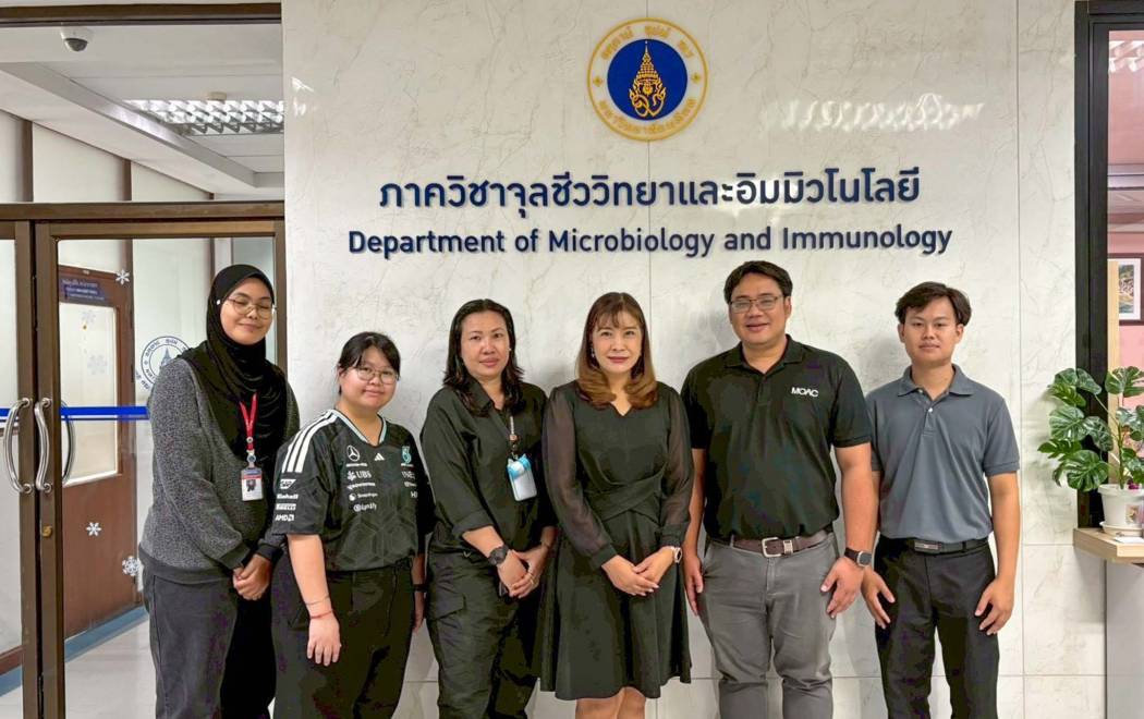 การฝึกทักษะและศึกษาดูงานด้านเทคนิคการเพาะเลี้ยงเซลล์แมลง (C6/36) ณ ภาควิชาจุลชีววิทยาและอิมมิวโนโลยี คณะเวชศาสตร์เขตร้อน มหาวิทยาลัยมหิดล