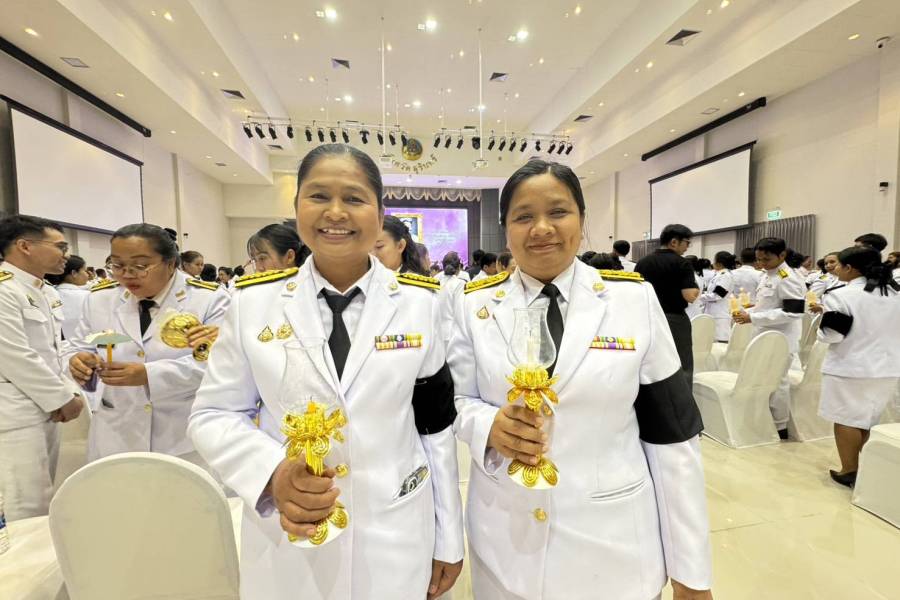 ศวพ.สุรินทร์ ร่วมพิธีเจริญพระพุทธมนต์และทำบุญตักบาตร ถวายพระราชกุศล ร่วมพิธีถวายเครื่องราชสักการะและวางพานพุ่ม พร้อมพิธีจุดเทียนถวายพระพรชัยมงคล เนื่องในโอกาสพระราชพิธีมหามงคลเฉลิมพระชนมพรรษา 4 รอบ สมเด็จพระนางเจ้าฯ พระบรมราชินี 3 มิถุนายน 2569
